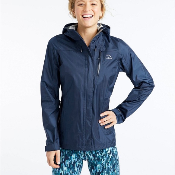 L.L. Bean. Women’s Trail Model Rain Jacket Navy Blue Waterproof Raincoat Size SP - Picture 5 of 5